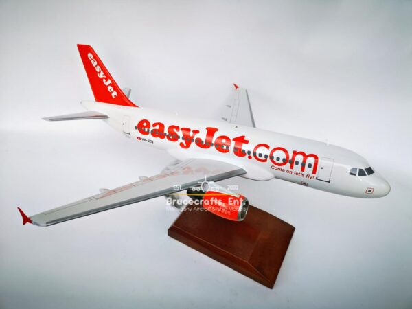 Model of Airbus A319 Easyjet with detailed craftsmanship.